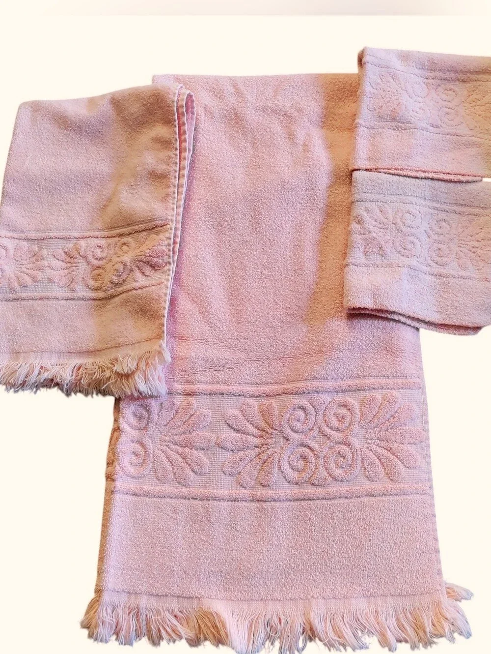 Vintage Cannon Bath Towel Set Retro 70s Fringe Scalloped Pink